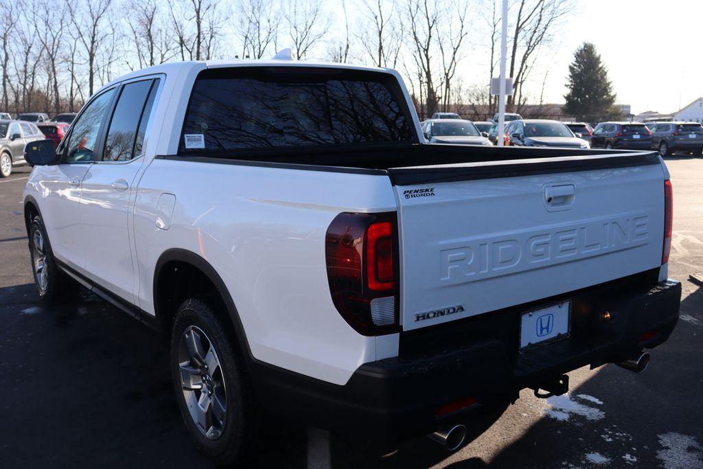 new 2025 Honda Ridgeline car, priced at $42,238