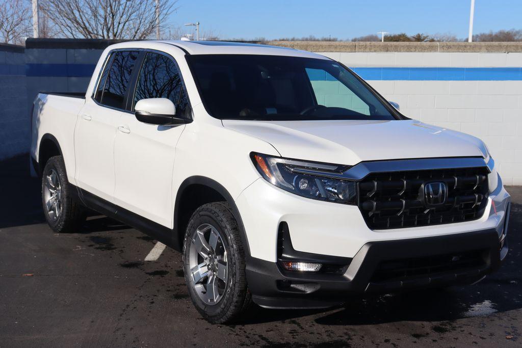 new 2025 Honda Ridgeline car, priced at $42,238