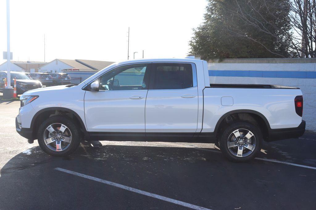 new 2025 Honda Ridgeline car, priced at $42,238