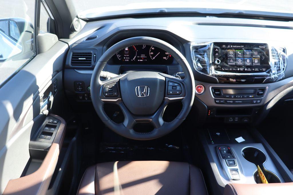 new 2025 Honda Ridgeline car, priced at $42,238