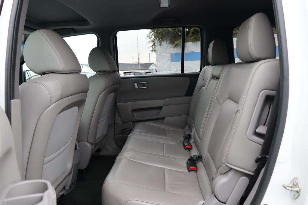 used 2015 Honda Pilot car, priced at $7,944