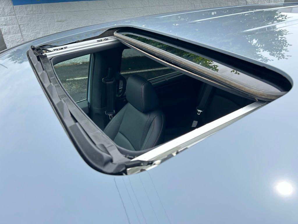 used 2023 Honda Odyssey car, priced at $37,443