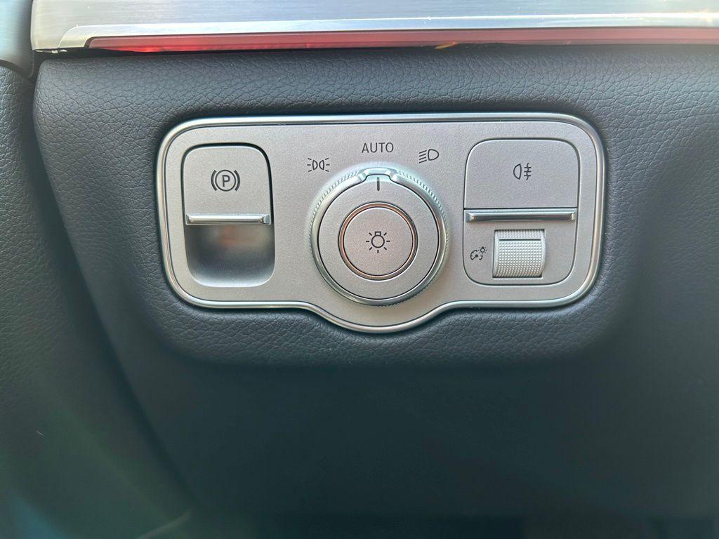 used 2024 Mercedes-Benz GLE 450 Plug-In Hybrid car, priced at $51,893