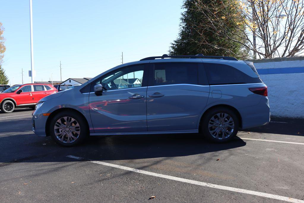 new 2025 Honda Odyssey car, priced at $47,055