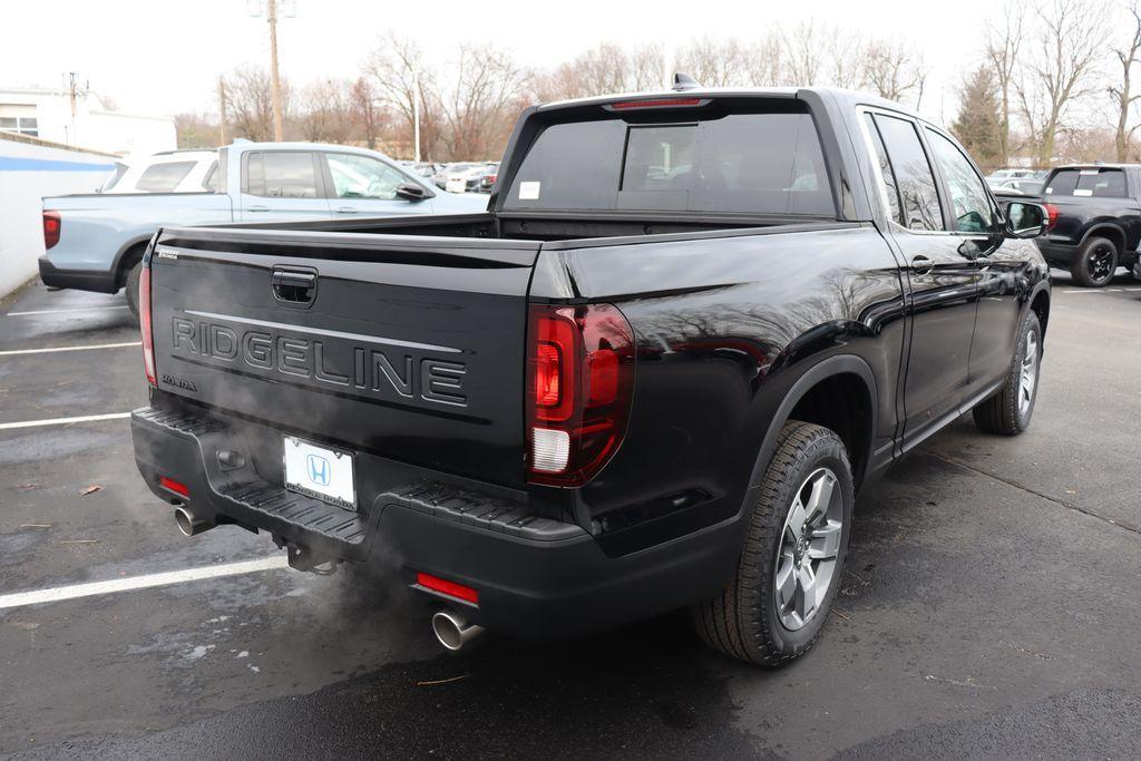 new 2025 Honda Ridgeline car, priced at $42,042