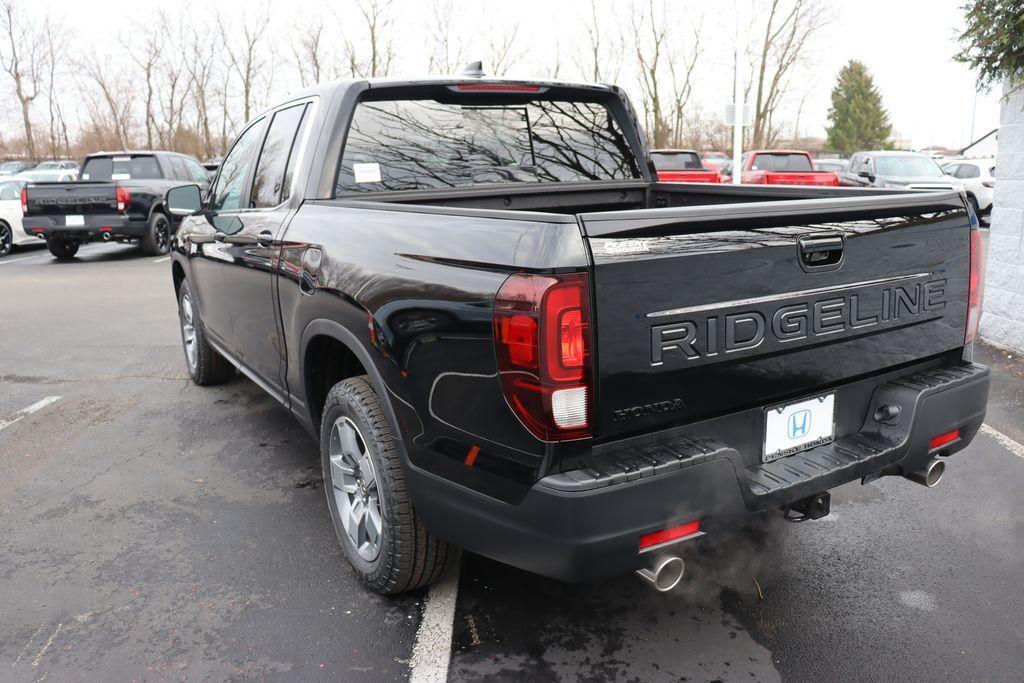 new 2025 Honda Ridgeline car, priced at $42,042