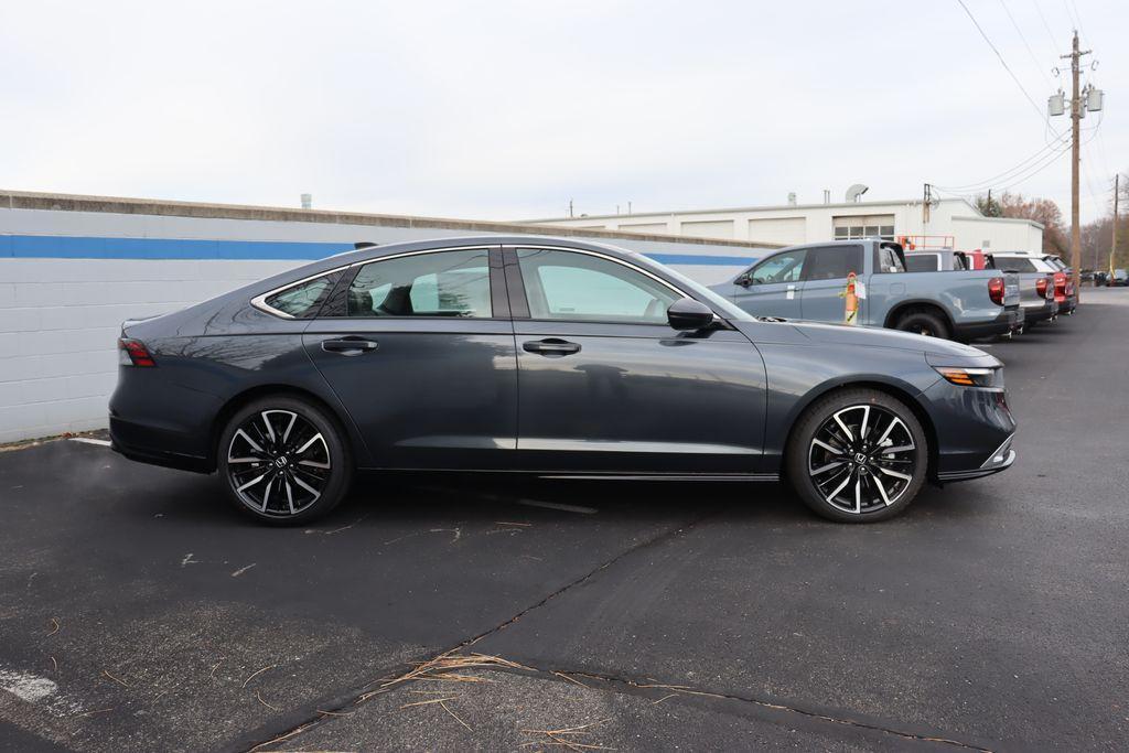 new 2025 Honda Accord Hybrid car, priced at $39,145