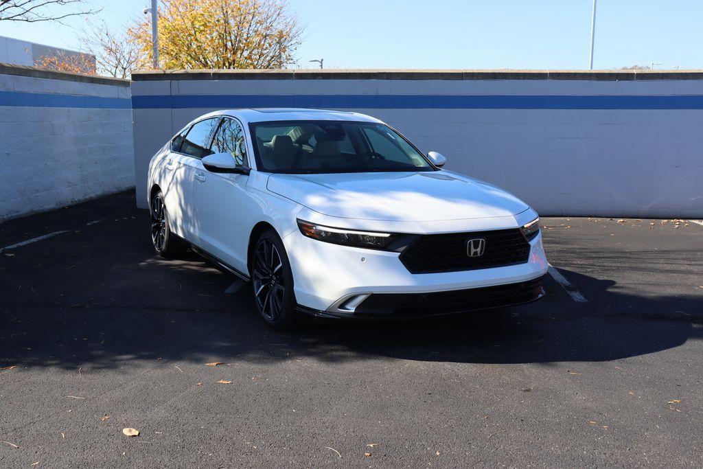 new 2025 Honda Accord Hybrid car, priced at $39,655