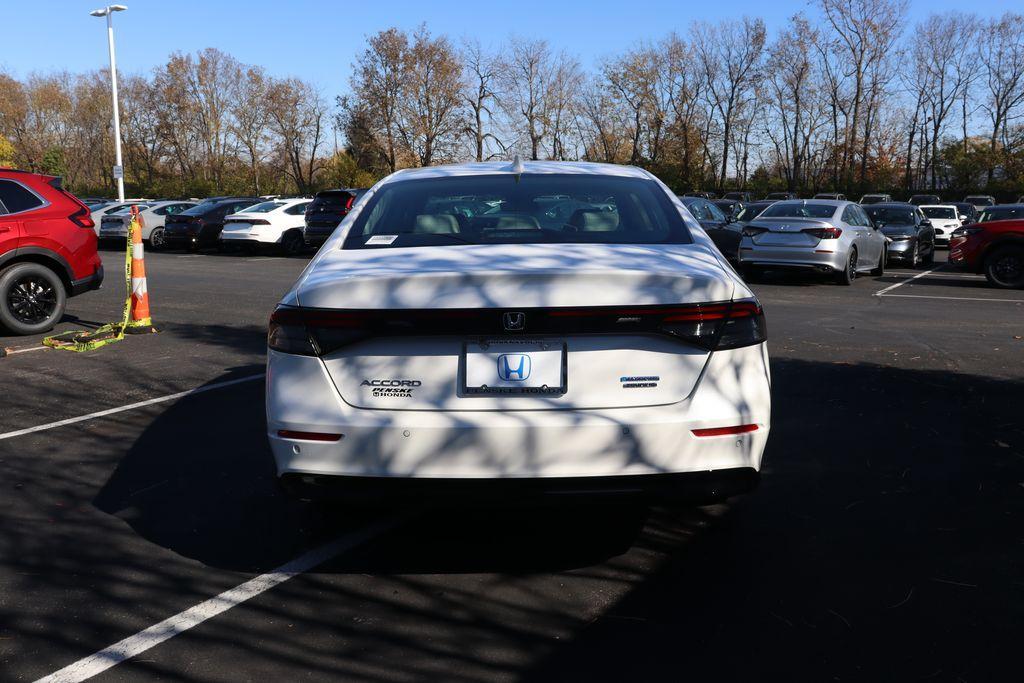 new 2025 Honda Accord Hybrid car, priced at $39,655