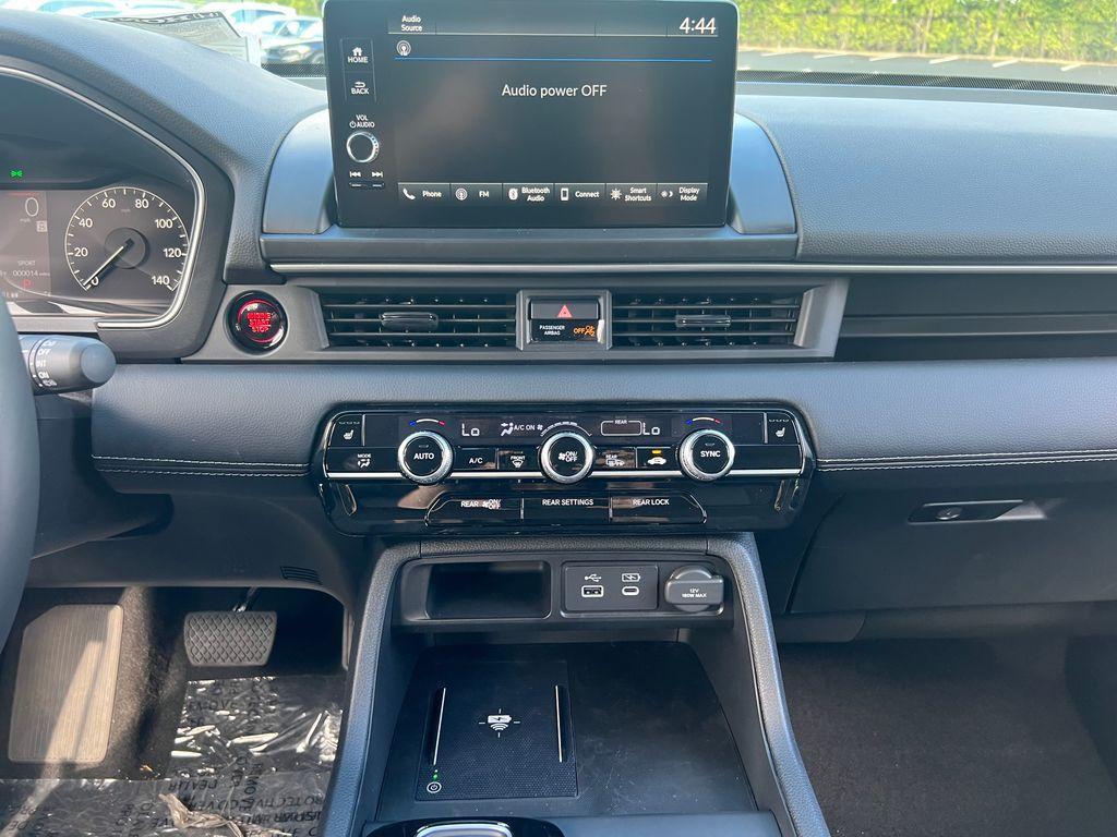 new 2025 Honda Pilot car, priced at $46,469