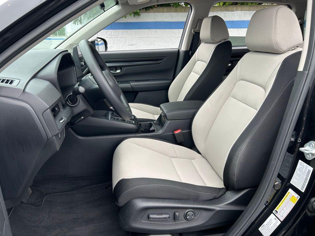 used 2023 Honda CR-V car, priced at $30,991