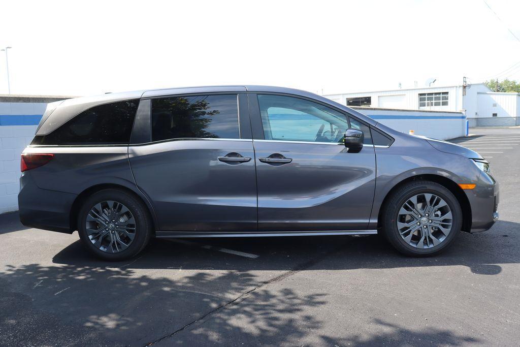 new 2025 Honda Odyssey car