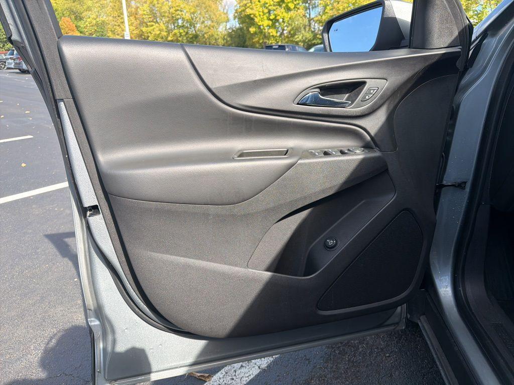 used 2023 Chevrolet Equinox car, priced at $22,493