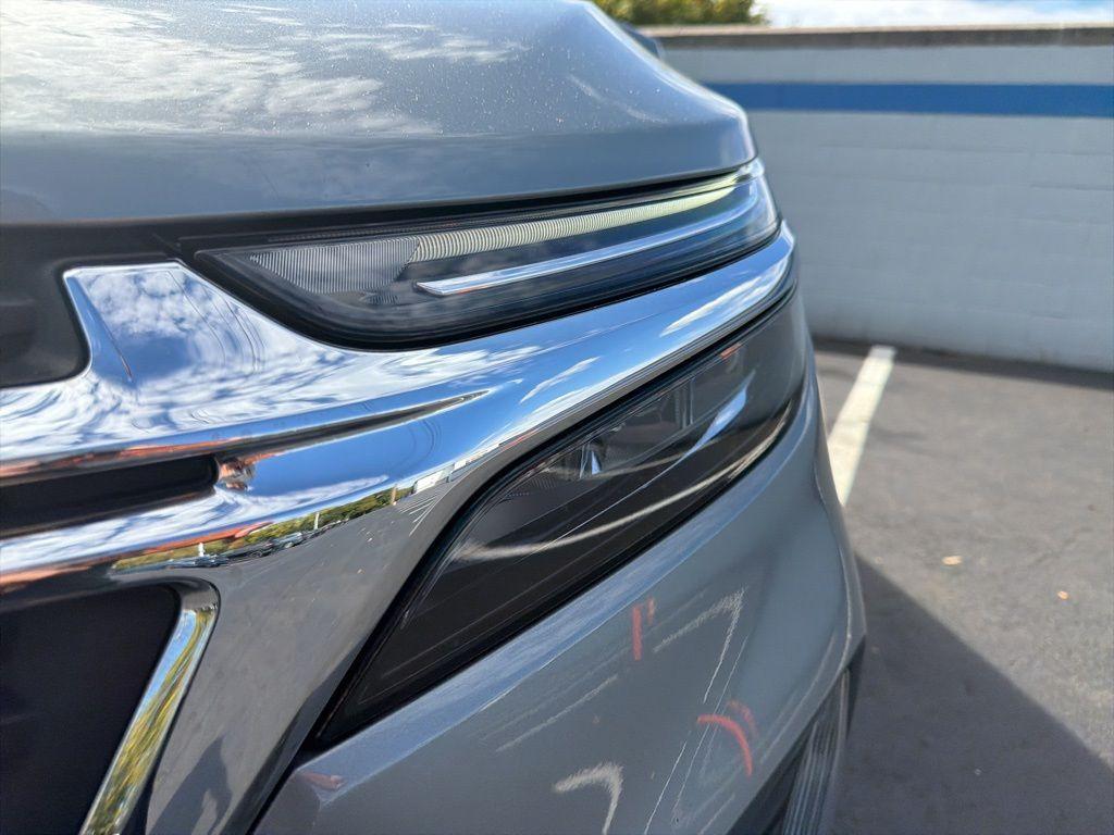 used 2023 Chevrolet Equinox car, priced at $22,493