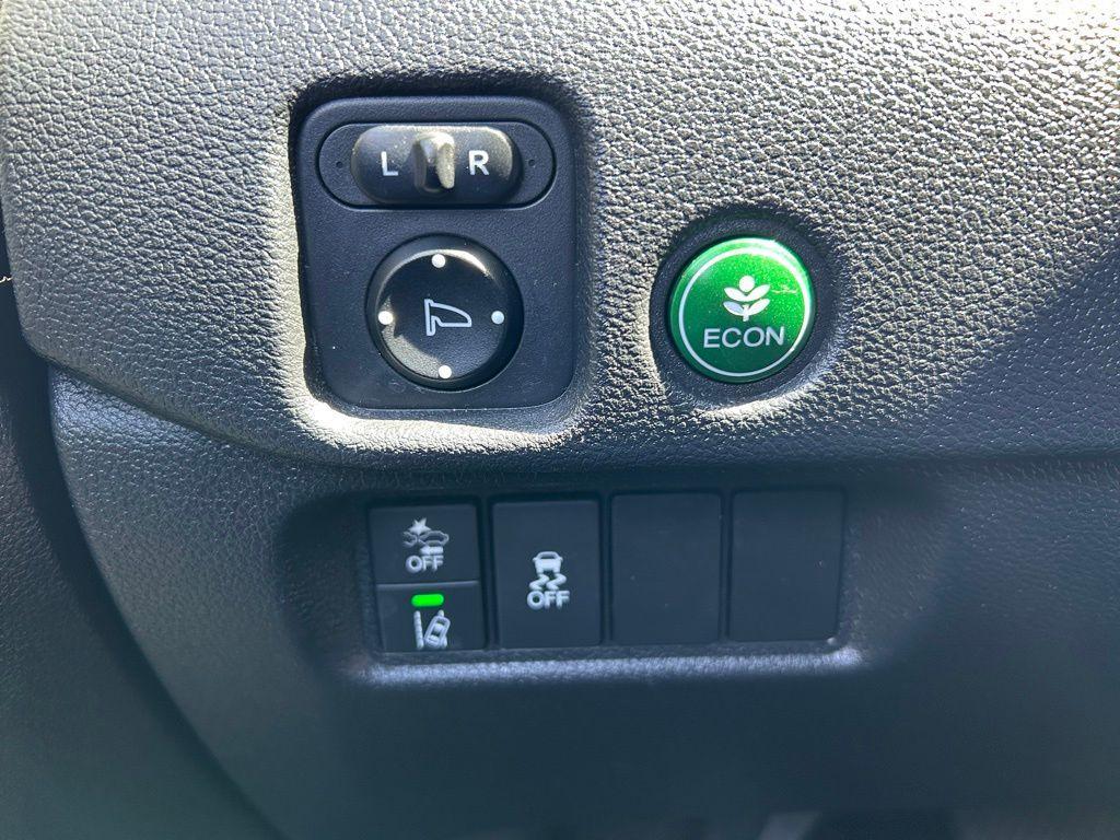 used 2020 Honda Pilot car, priced at $20,994