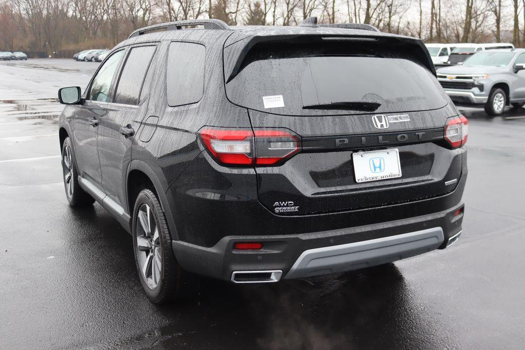 new 2025 Honda Pilot car, priced at $49,780
