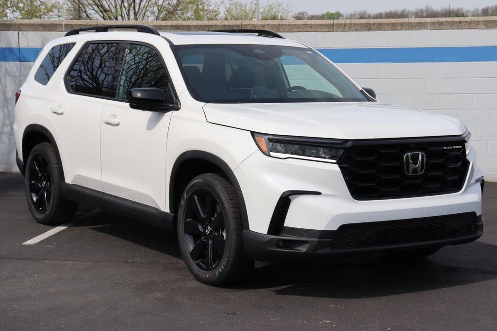 new 2025 Honda Pilot car, priced at $54,430