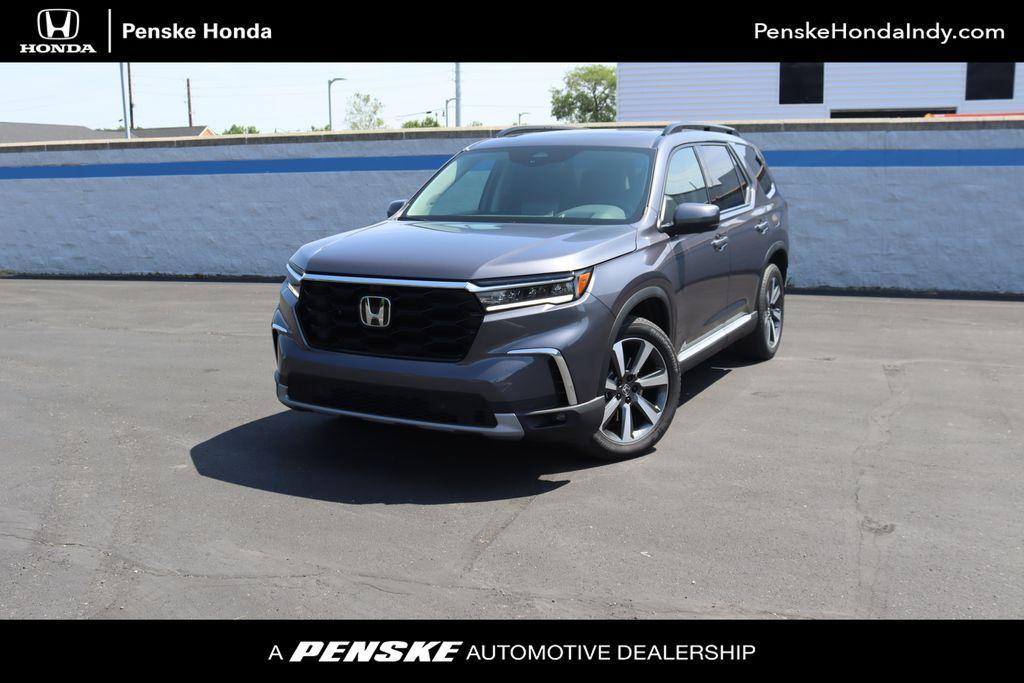 new 2025 Honda Pilot car, priced at $52,530