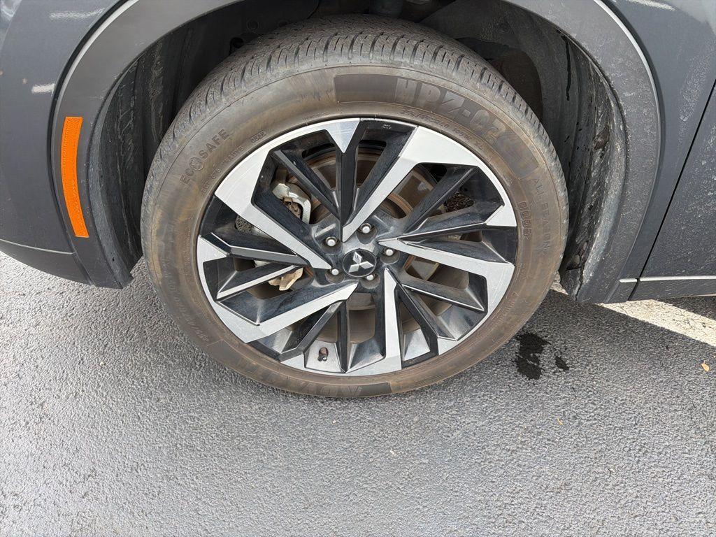 used 2024 Mitsubishi Outlander car, priced at $24,493
