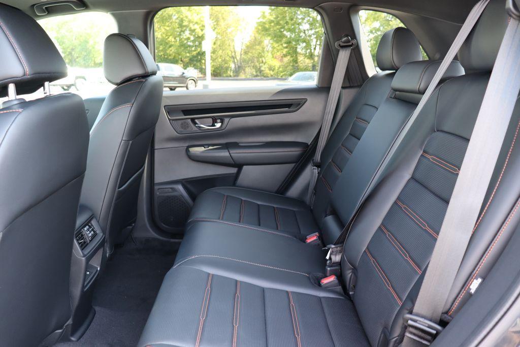 new 2025 Honda CR-V Hybrid car, priced at $39,045