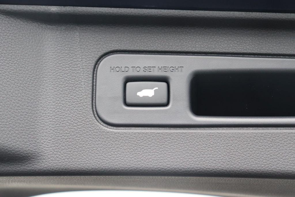 new 2025 Honda Pilot car, priced at $45,550