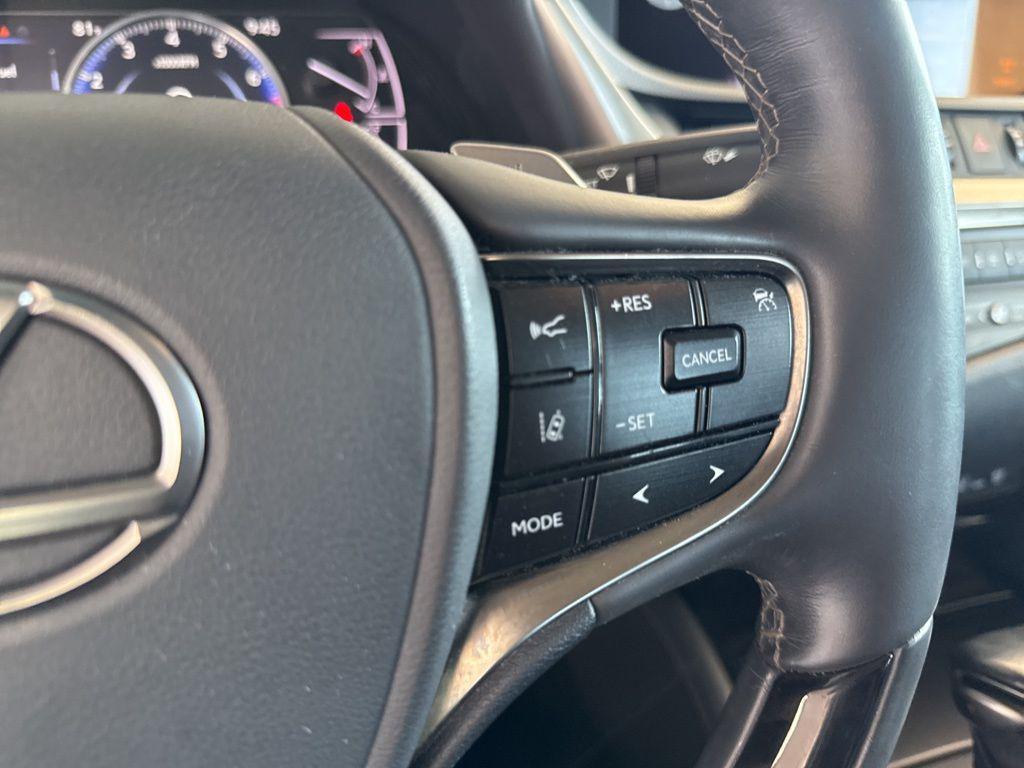 used 2021 Lexus ES 350 car, priced at $36,778