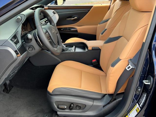 new 2025 Lexus ES 300h car, priced at $47,581