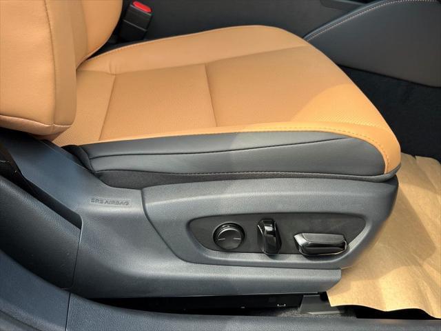 new 2025 Lexus ES 300h car, priced at $47,581