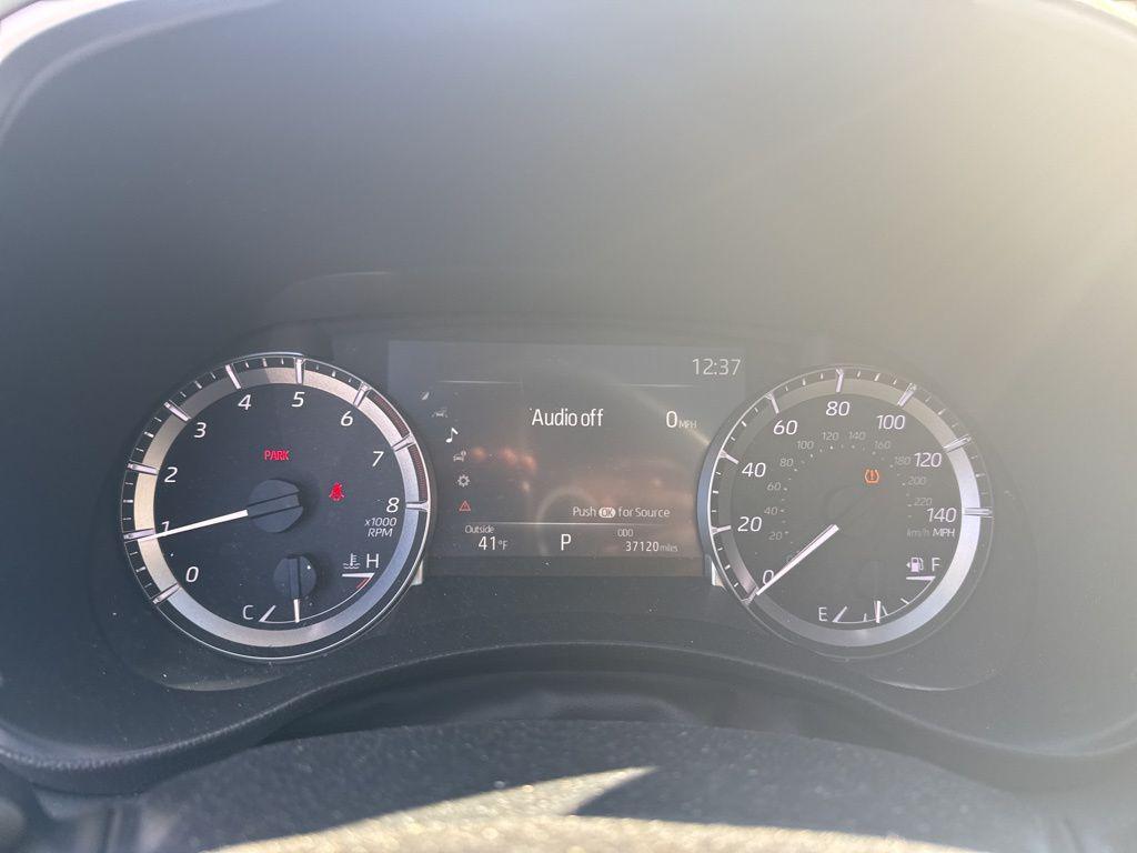 used 2023 Toyota Highlander car, priced at $36,818