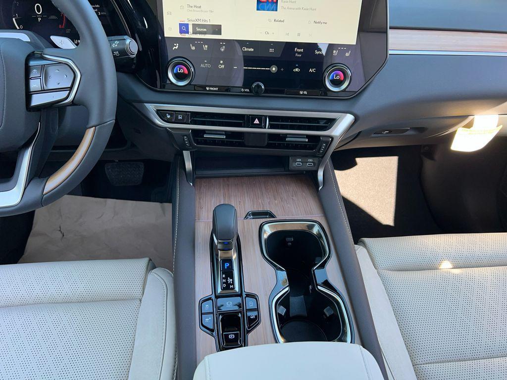 new 2025 Lexus RX 350 car, priced at $65,930