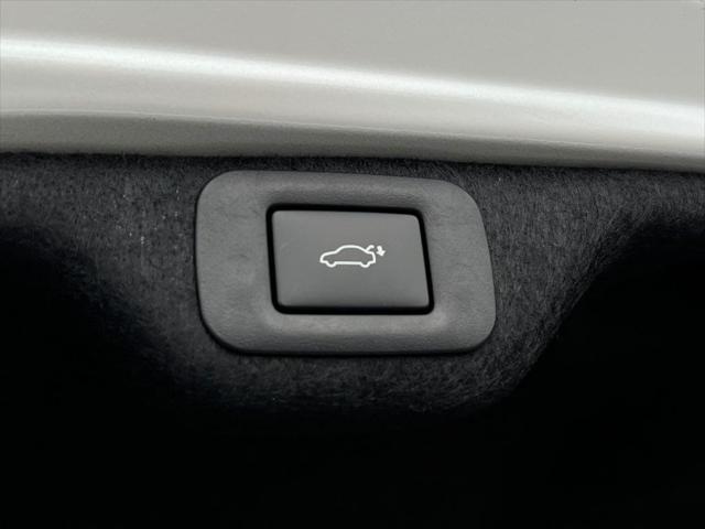 new 2025 Lexus ES 300h car, priced at $55,770