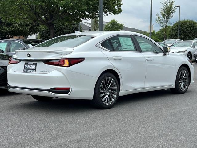 new 2025 Lexus ES 300h car, priced at $55,770