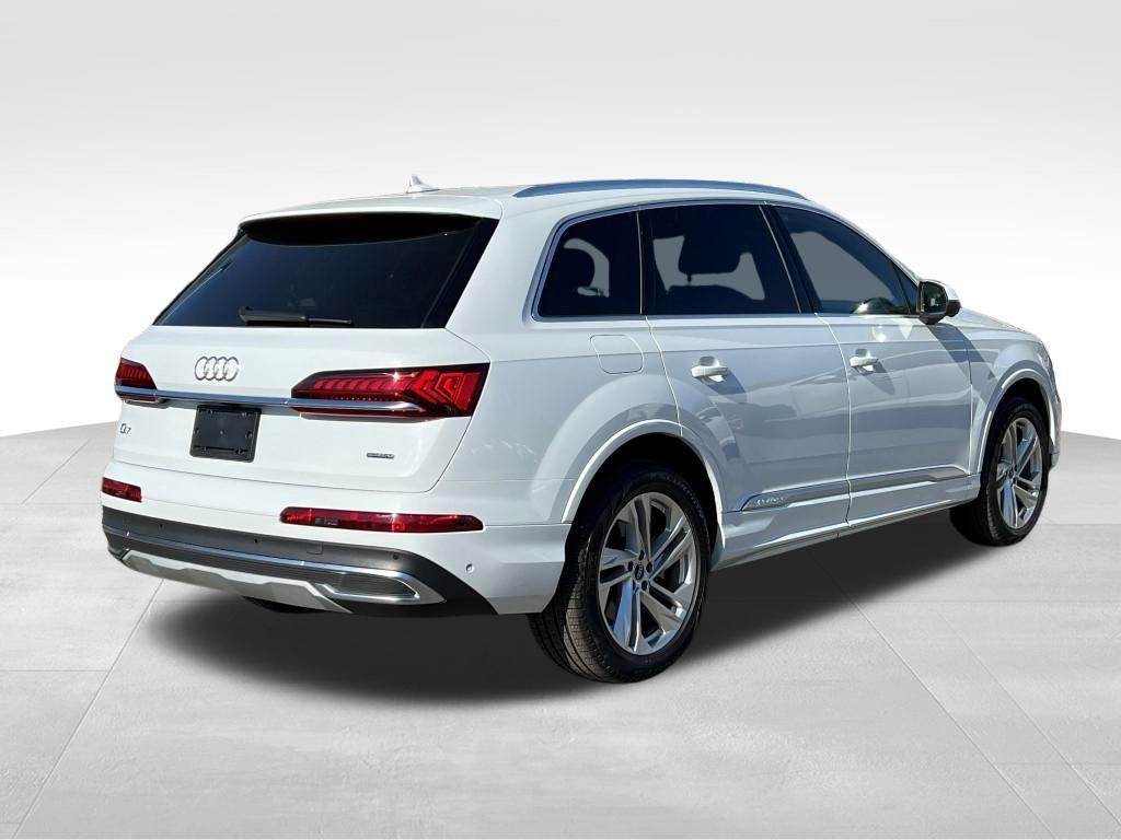 used 2021 Audi Q7 car, priced at $36,367