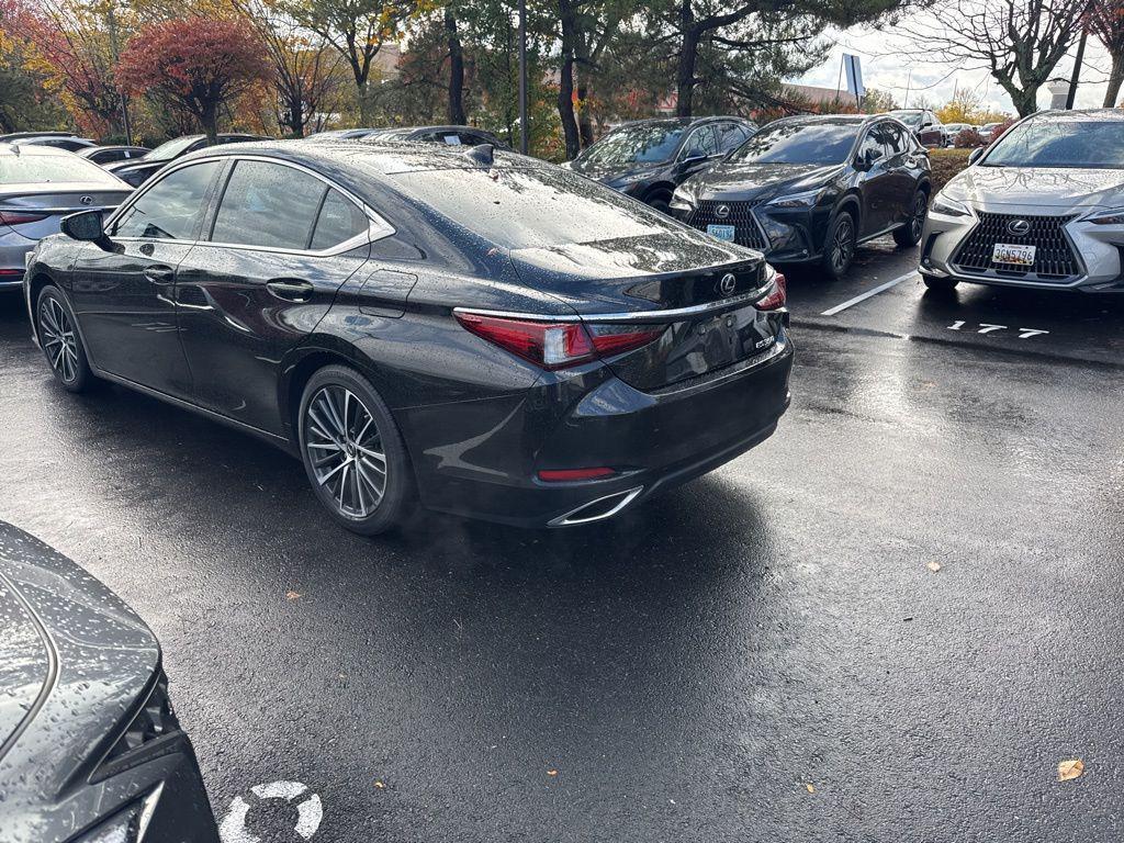 used 2022 Lexus ES 350 car, priced at $29,359