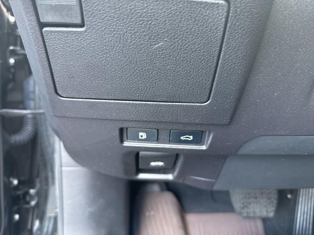 used 2022 Lexus ES 350 car, priced at $29,359