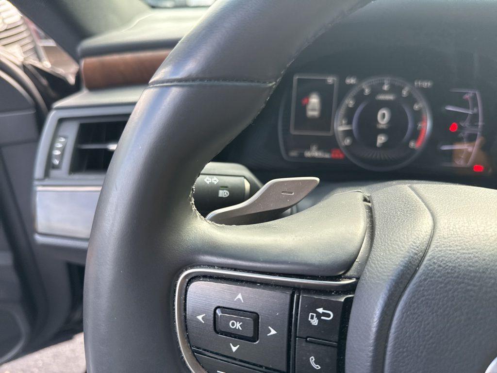 used 2022 Lexus ES 350 car, priced at $29,359