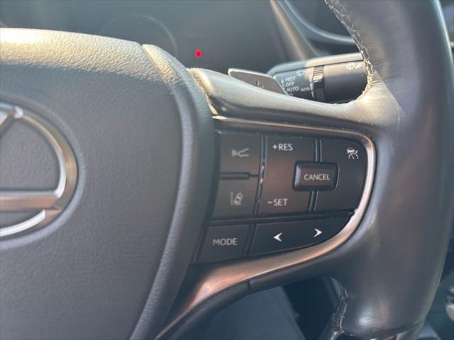 used 2021 Lexus ES 300h car, priced at $35,312