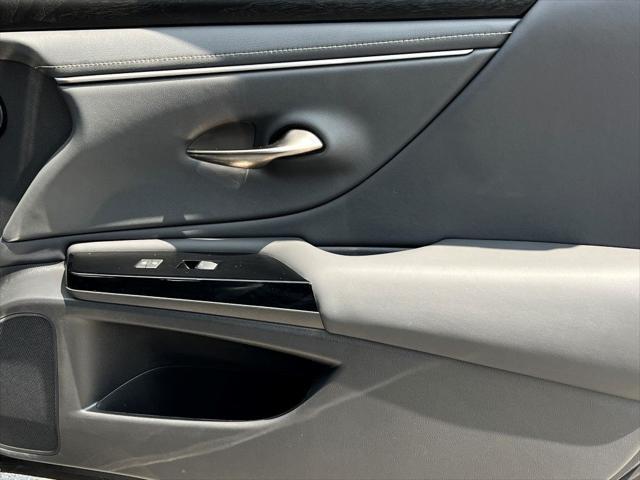 used 2024 Lexus ES 250 car, priced at $36,748
