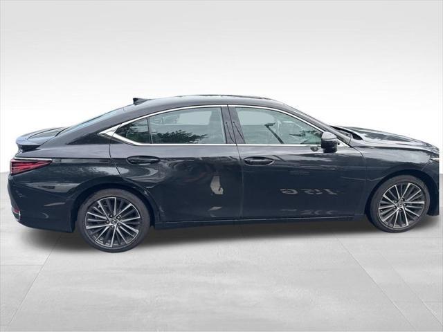 used 2024 Lexus ES 250 car, priced at $37,500