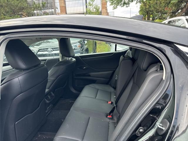 used 2024 Lexus ES 250 car, priced at $37,500