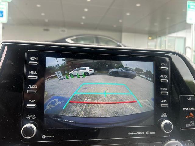 used 2021 Toyota Highlander car, priced at $34,900