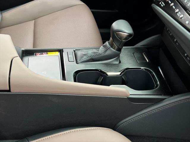 used 2025 Lexus ES 350 car, priced at $43,560