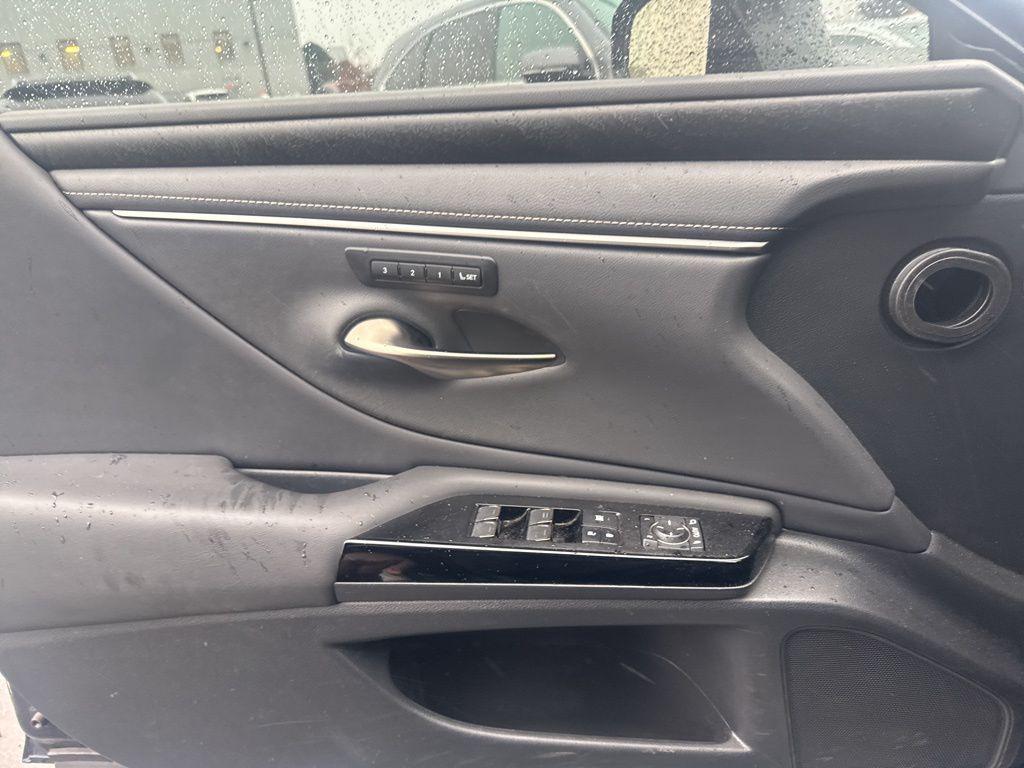 used 2023 Lexus ES 350 car, priced at $34,468