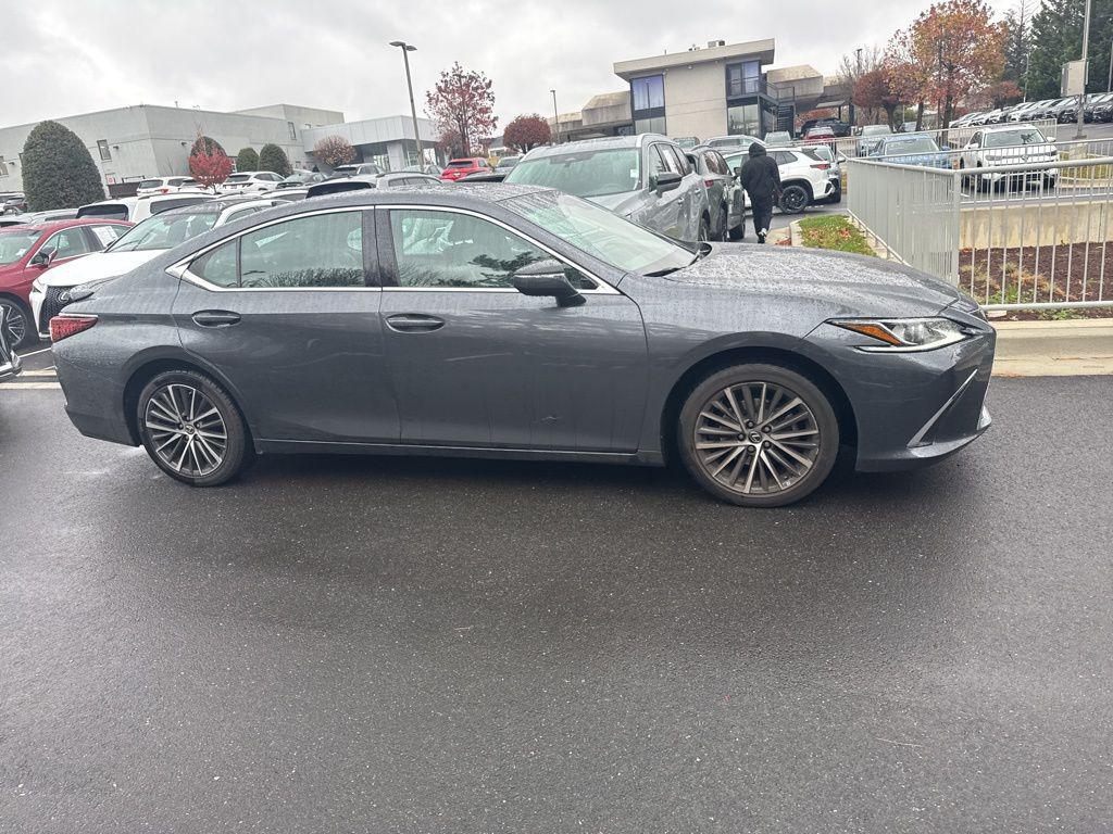 used 2023 Lexus ES 350 car, priced at $32,662
