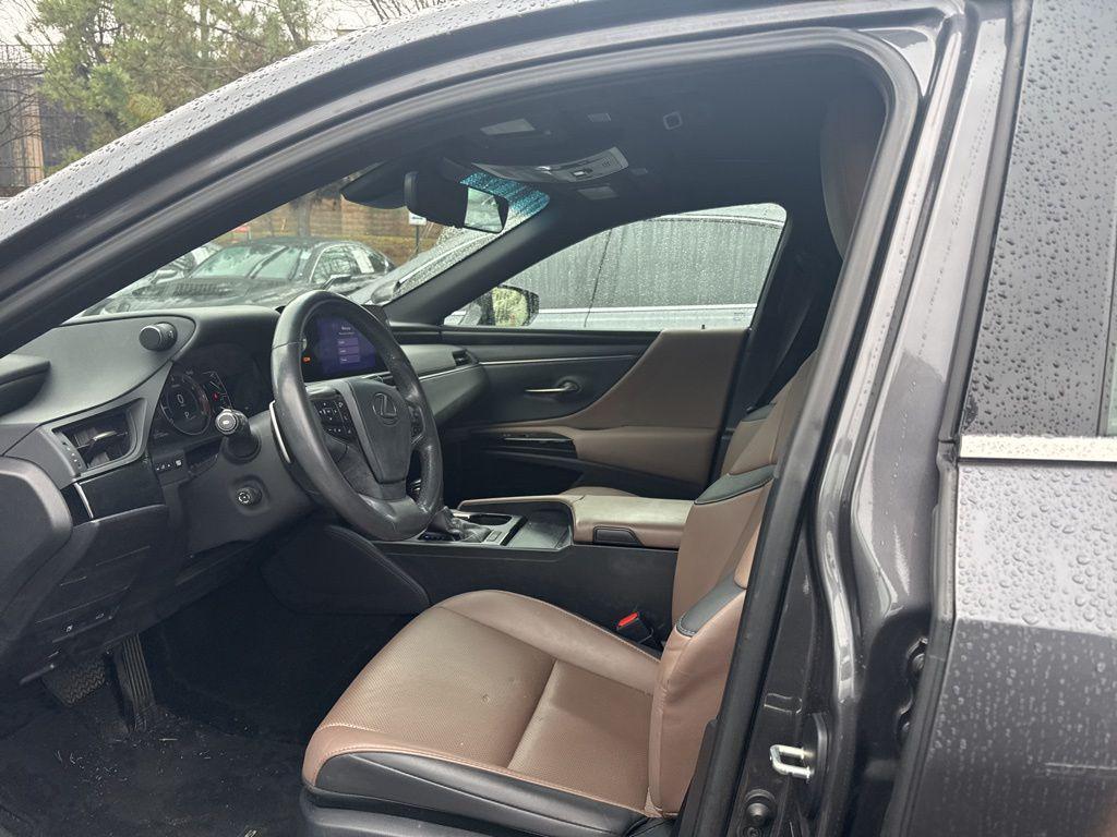 used 2023 Lexus ES 350 car, priced at $32,662