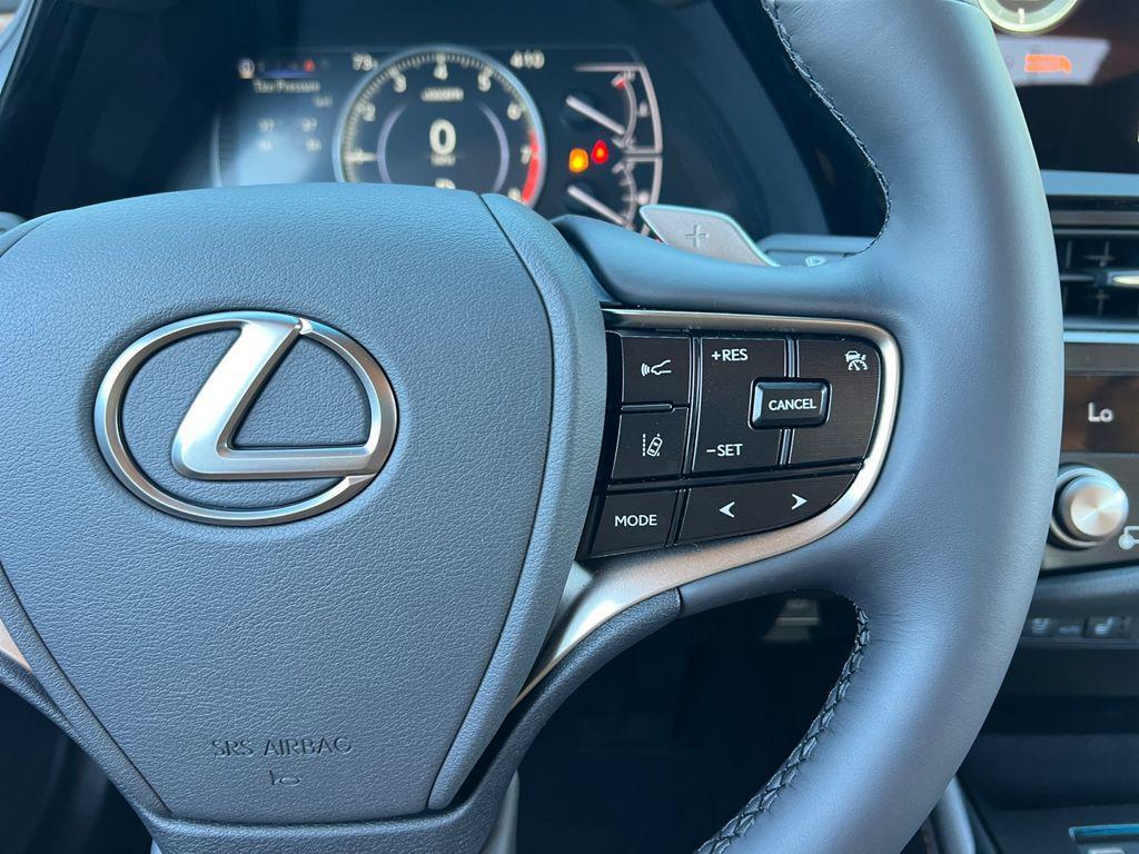 new 2025 Lexus ES 350 car, priced at $46,527