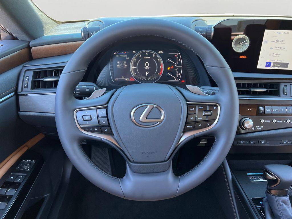new 2025 Lexus ES 350 car, priced at $46,527