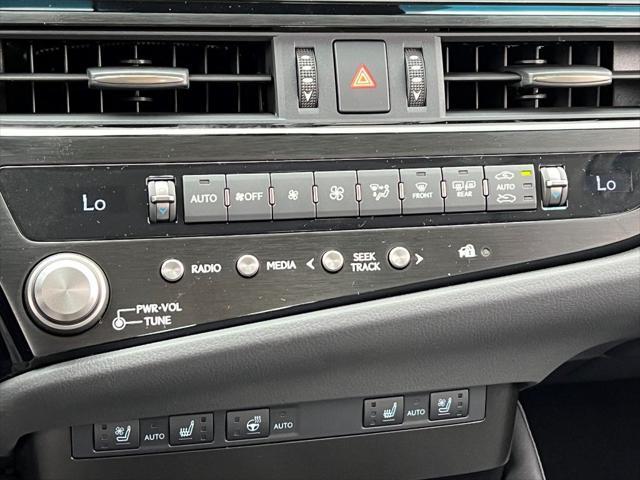 new 2025 Lexus ES 350 car, priced at $45,255