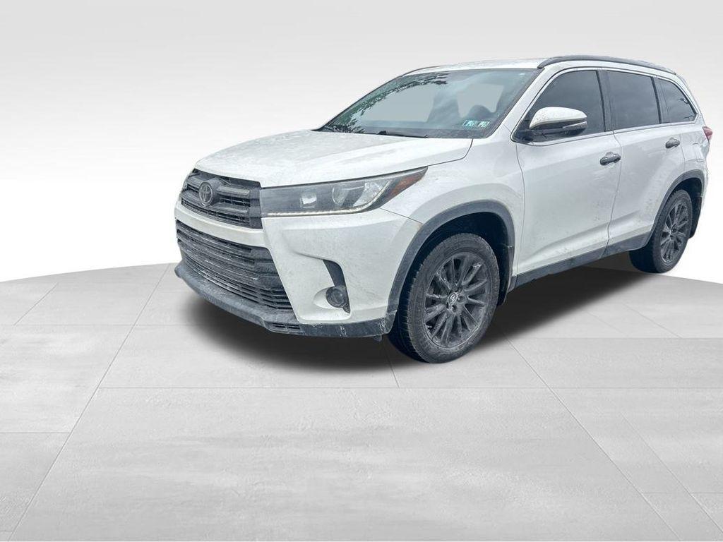 used 2019 Toyota Highlander car, priced at $28,484