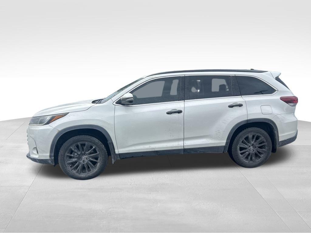 used 2019 Toyota Highlander car, priced at $28,484